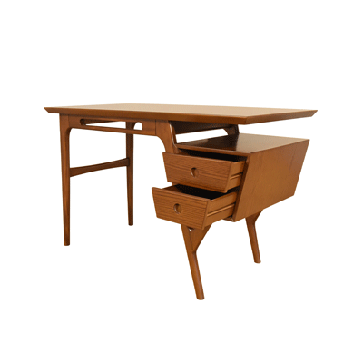 Hardson Reading Table